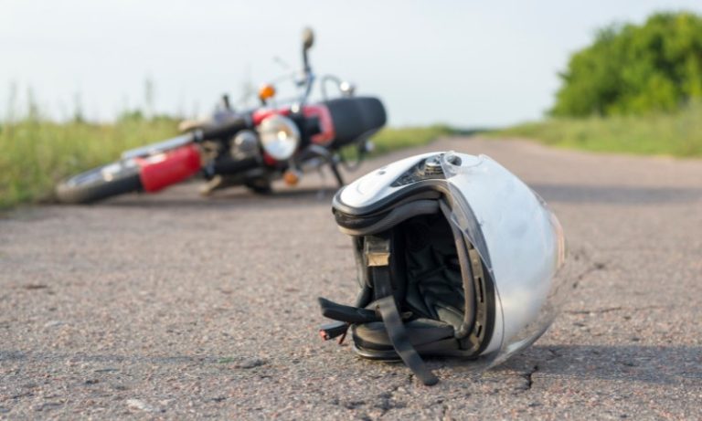 Motociclista que teve braço amputado em acidente será indenizado em R$ 150 mil
