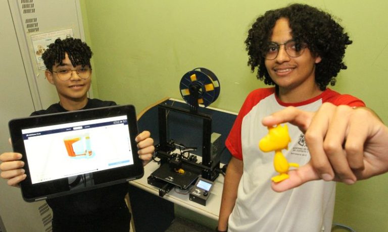 Novo ensino médio: MEC estuda incluir matéria e proibir aulas a distância