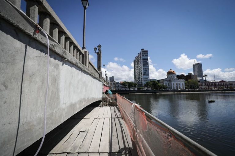 Símbolos do Recife, pontes estão sendo restauradas pela Prefeitura