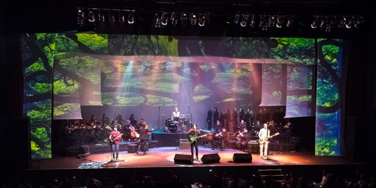 Teatro Guararapes vai receber tributo ao U2 no próximo domingo