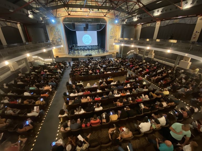 Teatro do Parque celebra 108 anos nesta quinta com sessão de cinema e música