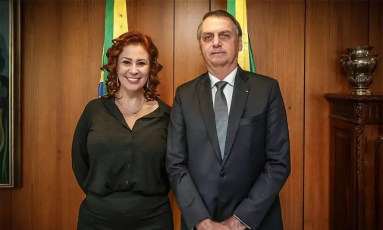 Zambelli diz não temer cassação e Bolsonaro afirma que não quis falar com ela