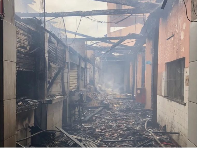 Após incêndio, Mercado da Encruzilhada ainda não tem data para ser reaberto
