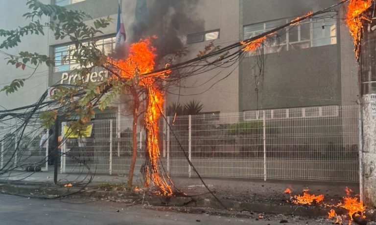 Banestes apresenta instabilidade no sistema após incêndio em Vitória