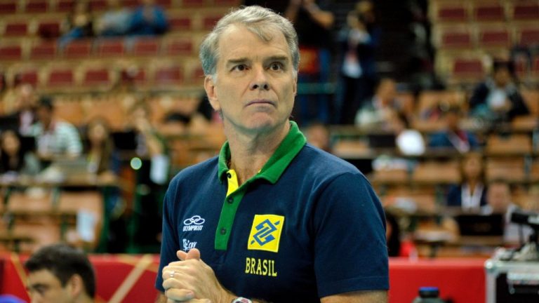 Bernardinho volta à seleção masculina de vôlei como coordenador