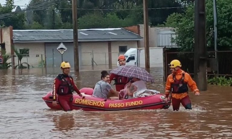 Ciclone provoca quatro mortes no Rio Grande do Sul