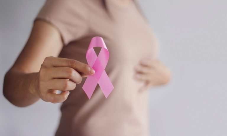 Conhecimento sobre câncer de mama é menor entre mulheres pretas e pardas