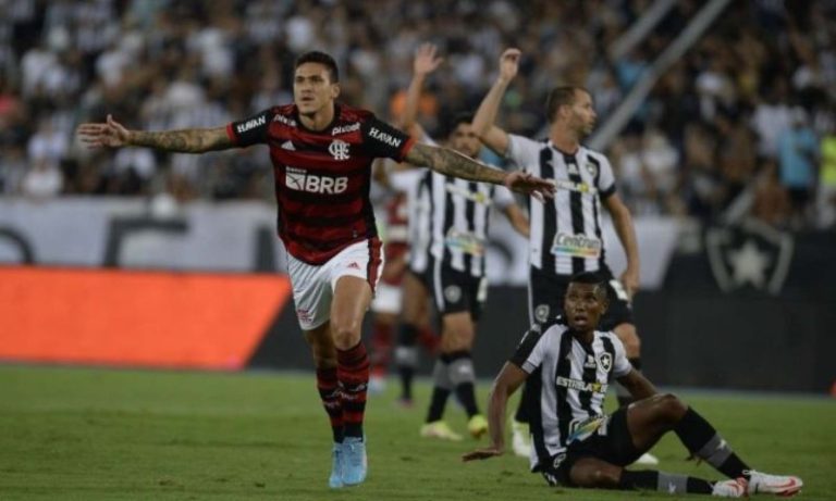 Flamengo tem vantagem nos confrontos recentes contra Botafogo; veja números