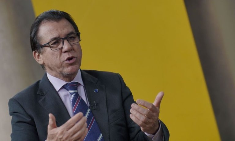 Governo estuda liberar até R$ 14 bilhões em FGTS; ‘Fundo aguenta’, diz ministro