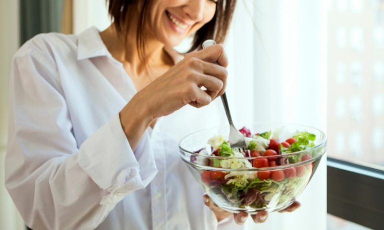 Jovens consomem menos frutas, verduras e legumes, diz pesquisa
