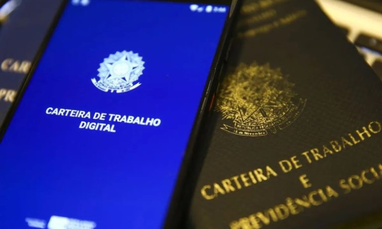 Jovens rejeitam concurso e sonham com grande empresa