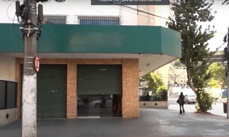 Ladrão assalta lanchonete e tranca funcionário no depósito em Vitória