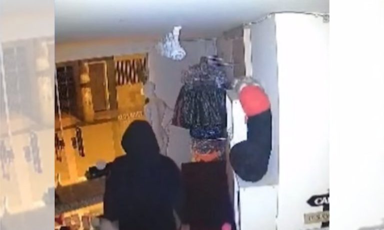 Ladrão rouba lingeries e vibradores de Sex Shop no Sul do ES