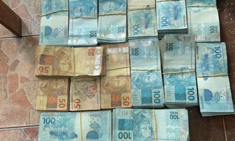 Mais de R$ 160 mil apreendidos na casa de suspeito de integrar jogo de bicho no ES
