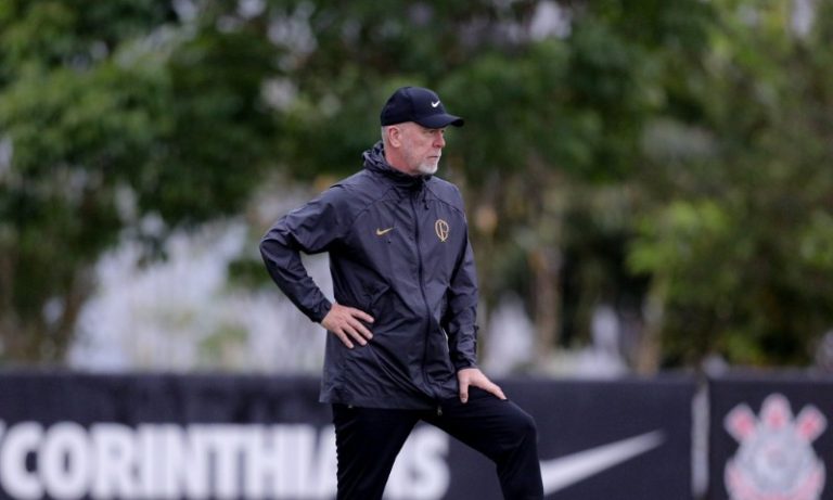 Mano faz promessa à torcida do Corinthians: ‘Vai ver uma equipe como gosta’