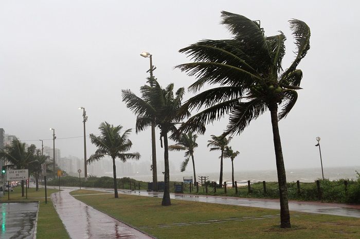 Marinha alerta para ventos de até 74 km/h no ES