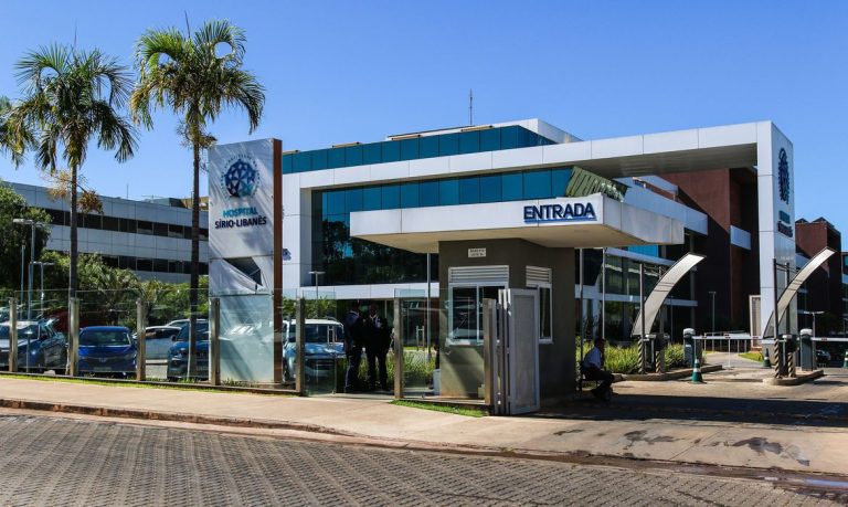Médicos atualizam estado de saúde de Lula após a cirurgia