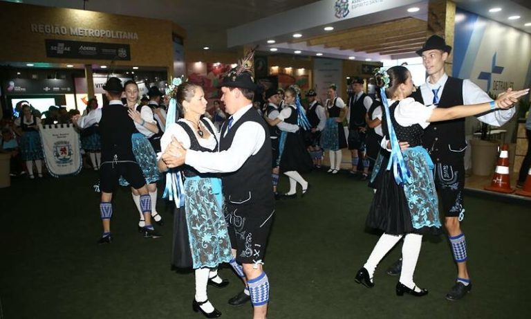Moqueca e shows de graça neste domingo na Feira dos Municípios