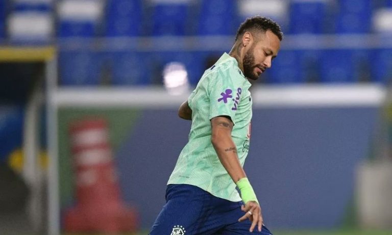 Neymar volta à seleção, treina e Diniz conta com astro contra a Bolívia
