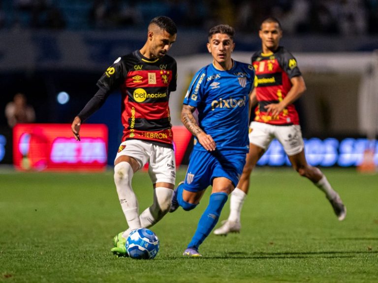 No sufoco, Sport arranca empate em 2×2 com o Avaí no apagar das luzes