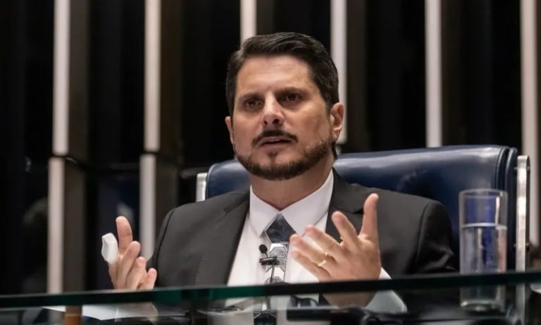 PSDB veta filiação de senador Marcos do Val