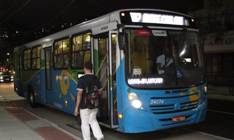 Passageiro de transporte público será indenizado após se machucar em acidente