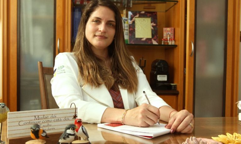 Psiquiatras cobram mais discussão para evitar suicídio