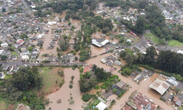 Reconstrução de cidades destruídas pelas chuvas no RS poderá mudar zonas urbanas
