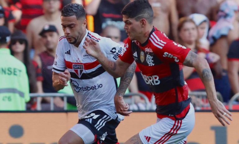 São Paulo derruba Flamengo e alcança sua maior conquista em 15 anos