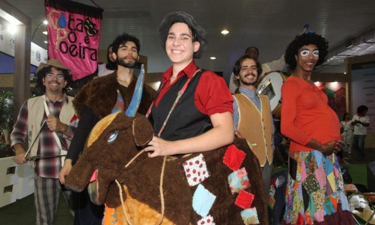 Shows de graça na Feira dos Municípios neste sábado e domingo na Serra