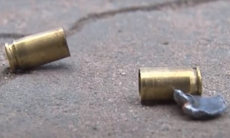 Tiroteios em Cariacica deixa um rapaz morto e outro ferido