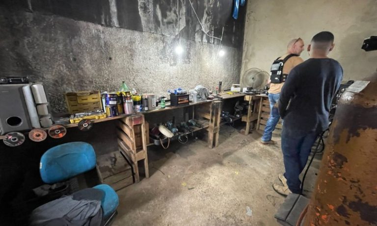 Três suspeitos de fabricar e comercializar armas de fogo são presos no norte do ES