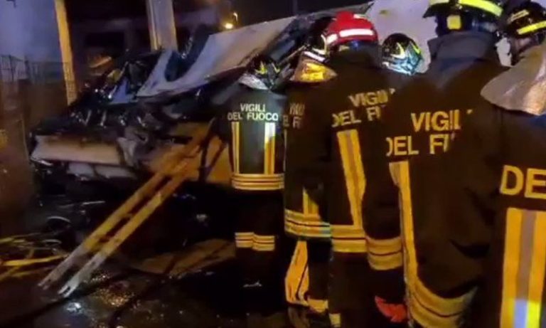Acidente com ônibus de turismo perto de Veneza deixa ao menos 21 mortos