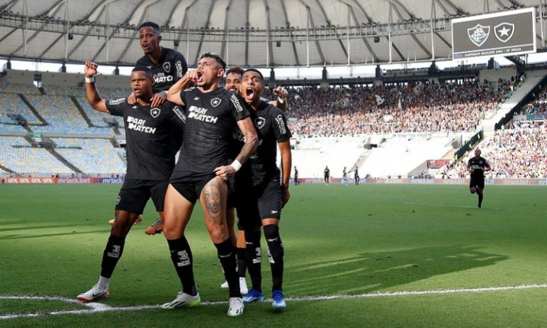 Botafogo derrota Fluminense, volta a vencer após 5 jogos e abre vantagem na ponta