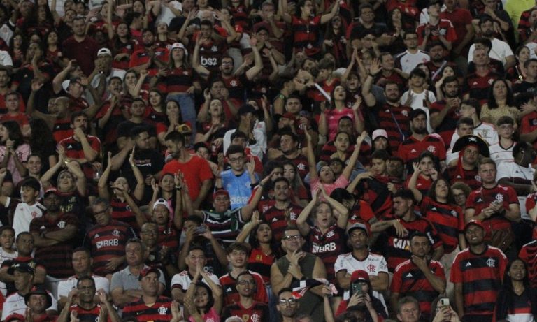 Briga entre flamenguistas e vascaínos deixa um morto e três feridos no RJ