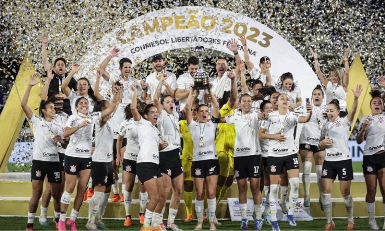 Corinthians bate Palmeiras e conquista é tetra da Libertadores feminina