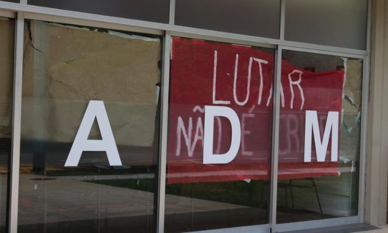 Estudantes entram com ação contra a USP para tentar impedir reprovação por greve