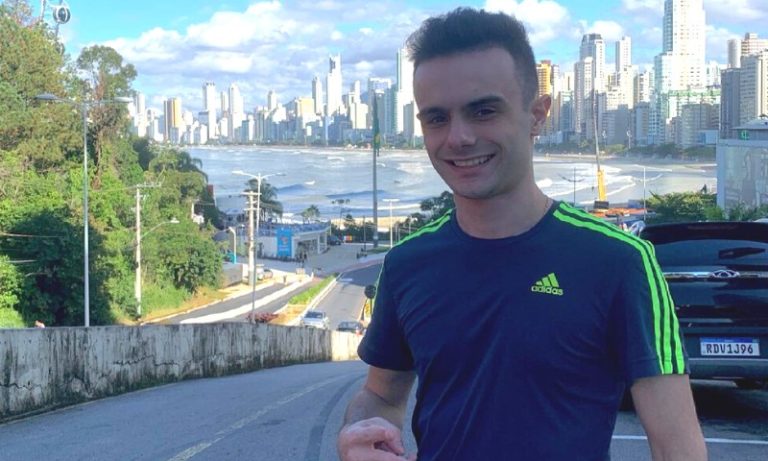 Ex-ator mirim baleado por policial está internado em UTI; estado é grave