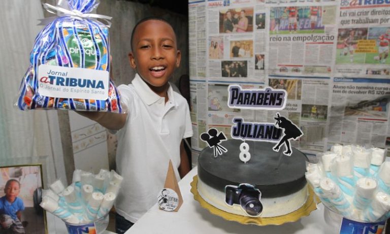 Fã mirim do jornal comemora aniversário com o tema “A Tribuna”