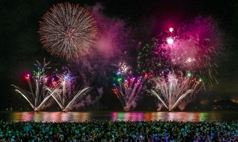 Festas antecipadas e shows nacionais para o Réveillon no ES
