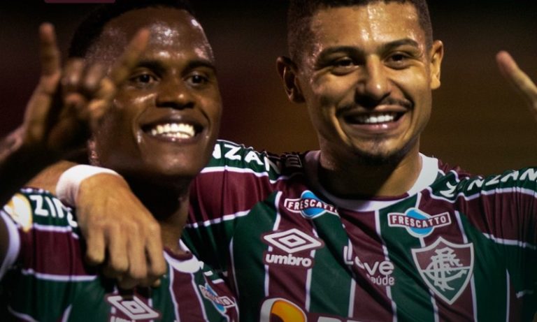 Fluminense leva 3, faz 5 e vence Goiás de virada