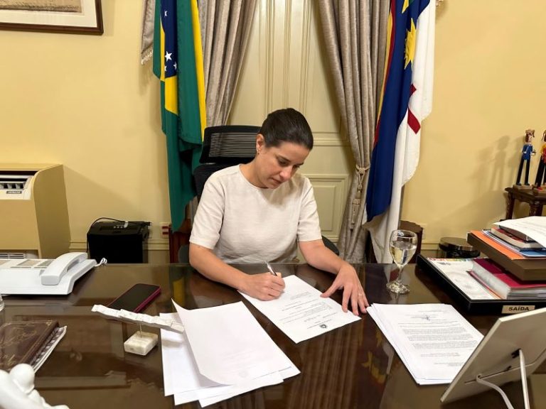 Governo anuncia R$ 164 milhões para pagamento do Bônus de Desempenho Educacional