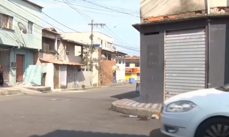 Homem é assassinado com tiro na cabeça na Serra