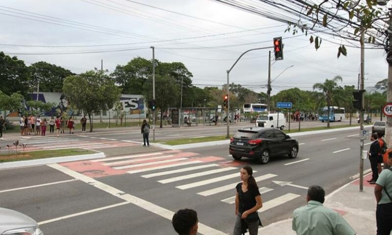 Imprudência no trânsito: Mais de 43 mil multas por avanço de sinal no ES
