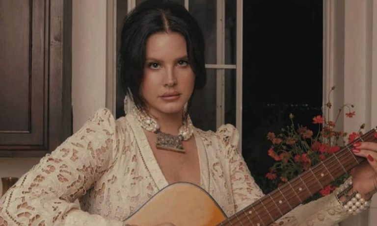 Lana Del Rey afirma ter doado cachê de sua turnê