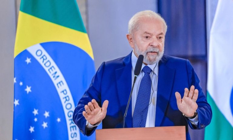 Médicos orientam Lula a ficar duas semanas sem receber visitas