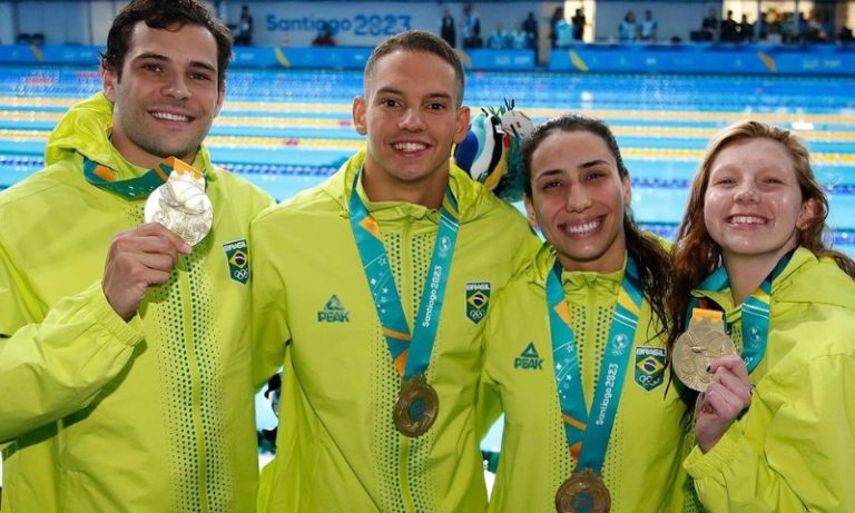 Natação ganha ouro e quebra recorde no Pan-americano do Chile