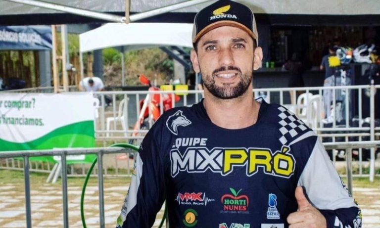 Piloto de motocross morre após cair de bicicleta em casa no ES