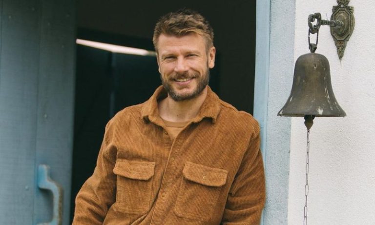 Rodrigo Hilbert surpreende ao postar foto com os filhos gêmeos de 15 anos