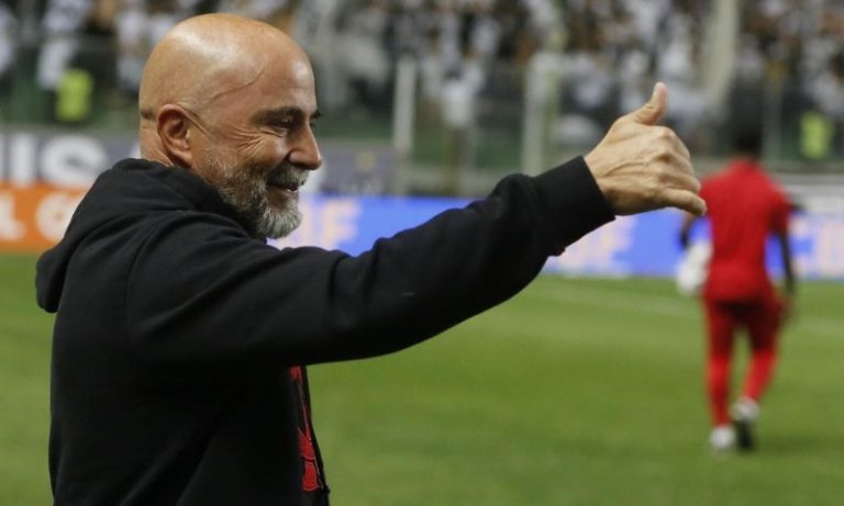 Sampaoli cita problemas anteriores à chegada ao Flamengo para justificar saída